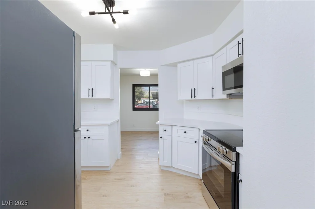 3151 Soaring Gulls, Las Vegas, NV 89128