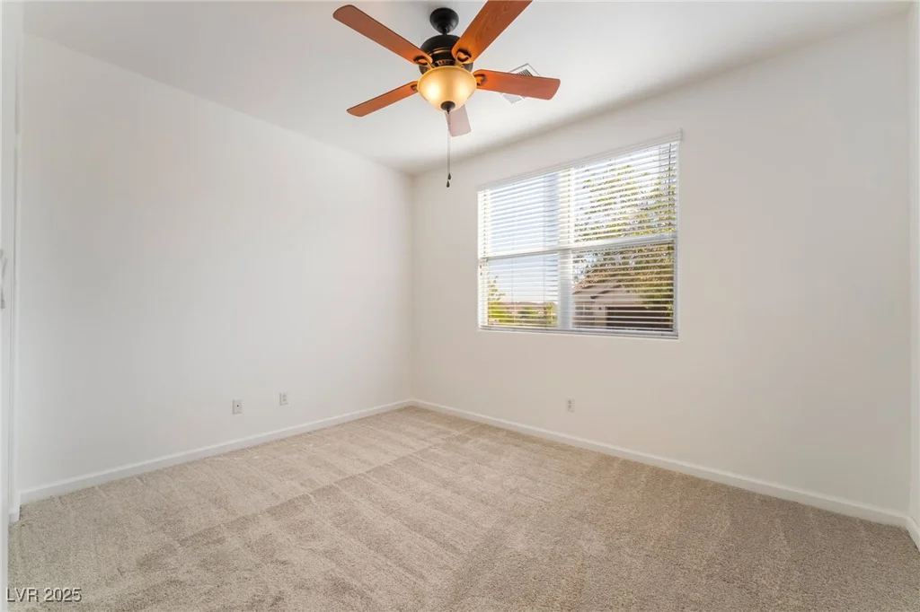 925 Crescent Falls, Henderson, NV 89011