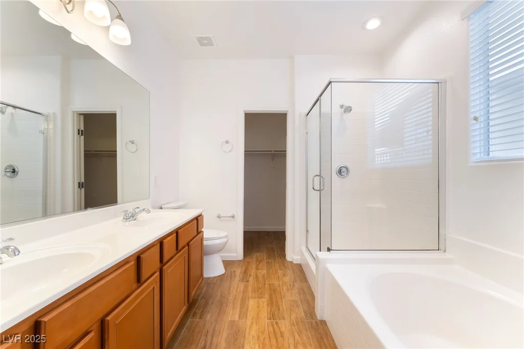 925 Crescent Falls, Henderson, NV 89011