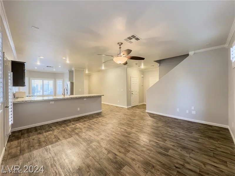 6777 Wormwood, Las Vegas, NV 89148