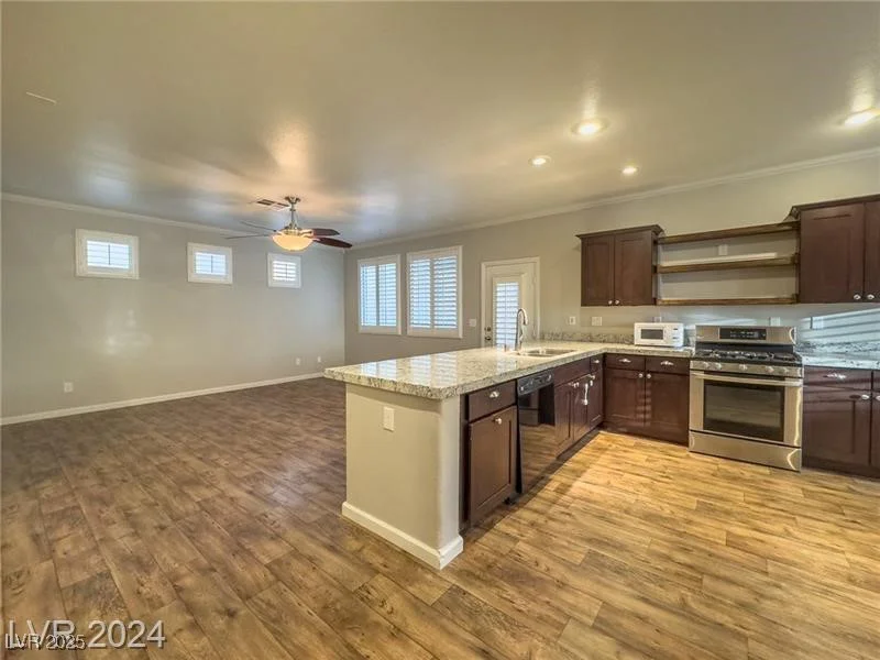 6777 Wormwood, Las Vegas, NV 89148