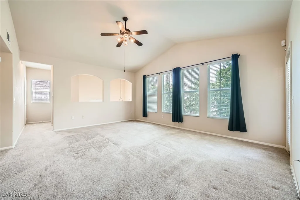 10001 Peace, Las Vegas, NV 89147