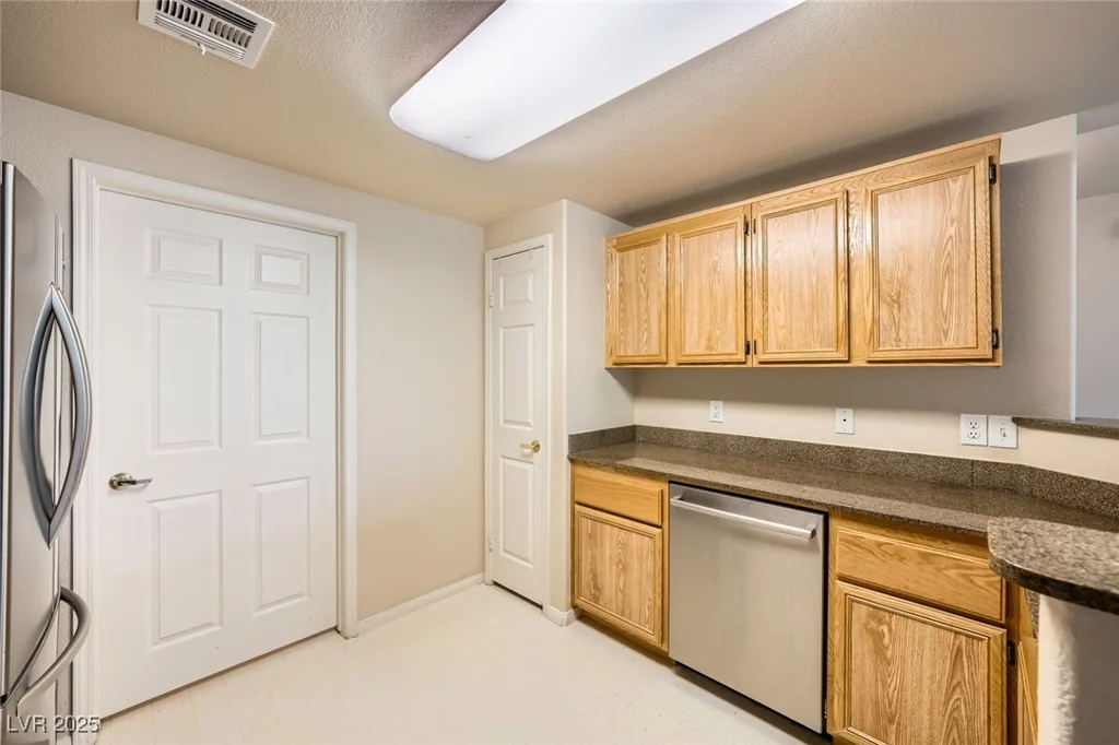 10001 Peace, Las Vegas, NV 89147