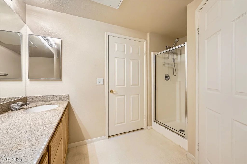 10001 Peace, Las Vegas, NV 89147