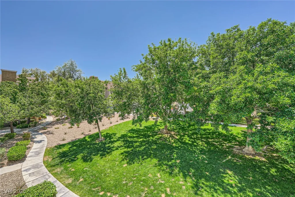 10001 Peace, Las Vegas, NV 89147