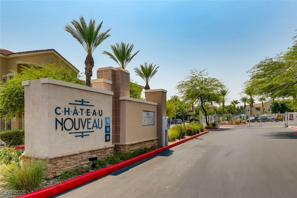 10001 Peace, Las Vegas, NV 89147