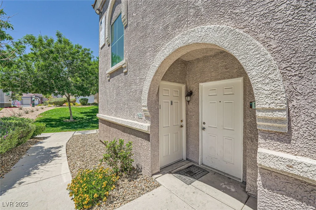10001 Peace, Las Vegas, NV 89147
