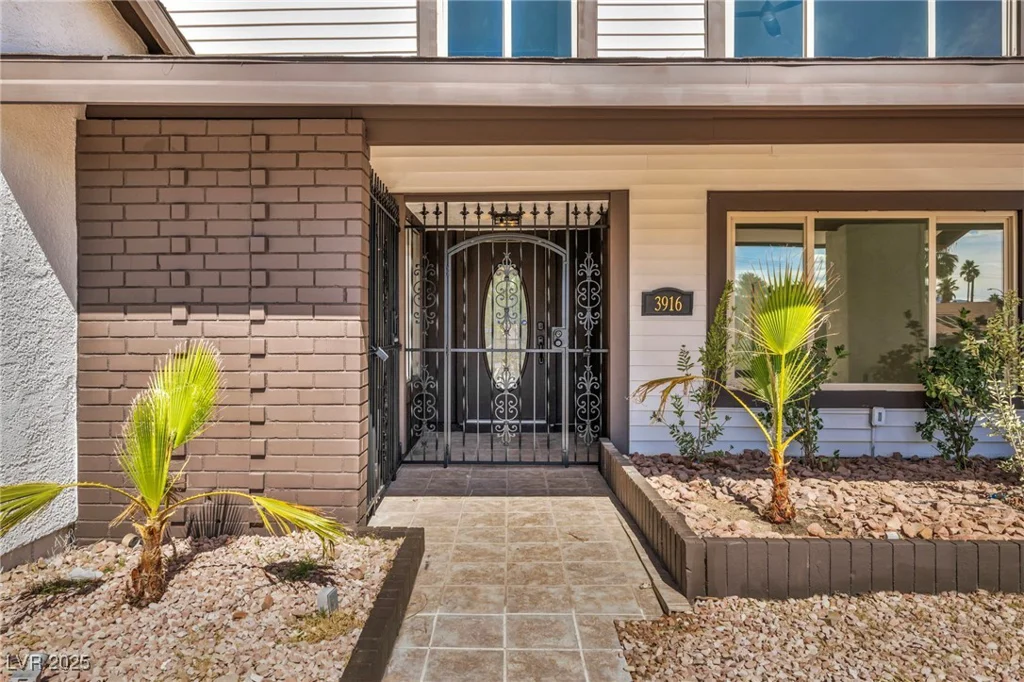 3916 Green Leaf, Las Vegas, NV 89120