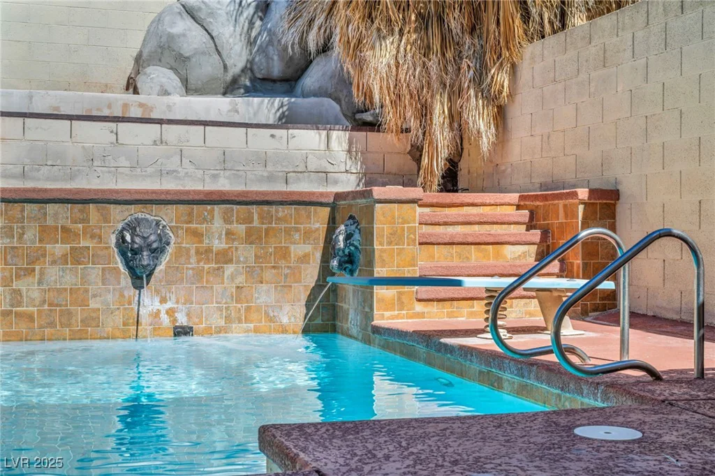 3916 Green Leaf, Las Vegas, NV 89120