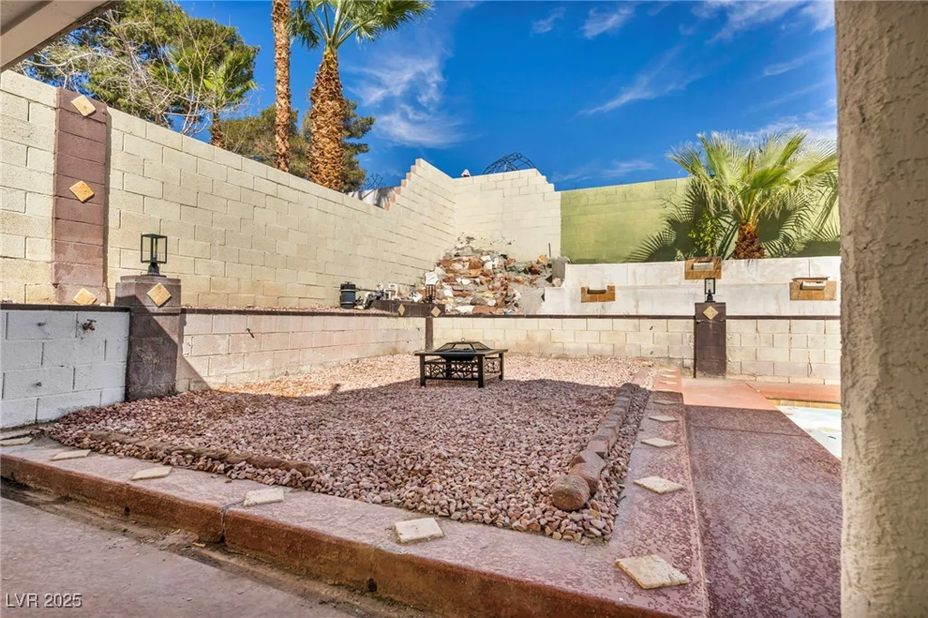 3916 Green Leaf, Las Vegas, NV 89120