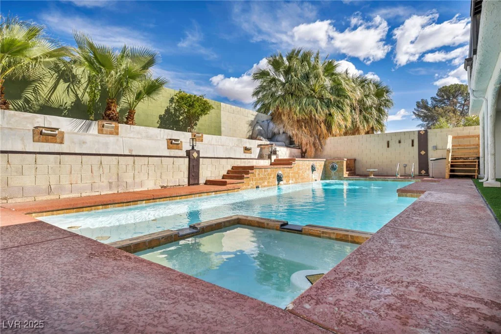 3916 Green Leaf, Las Vegas, NV 89120