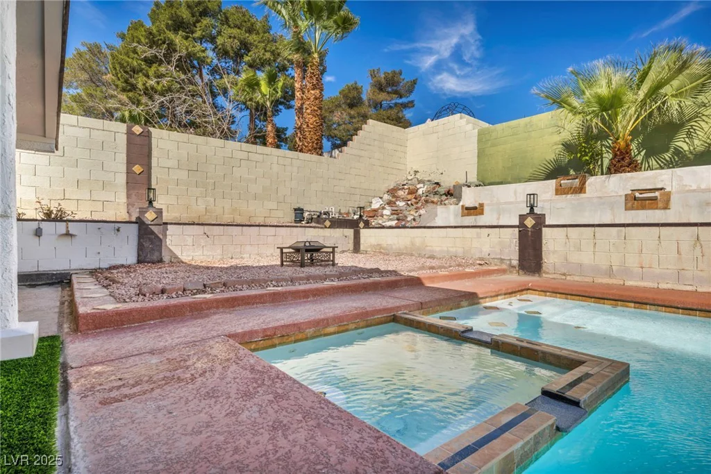 3916 Green Leaf, Las Vegas, NV 89120