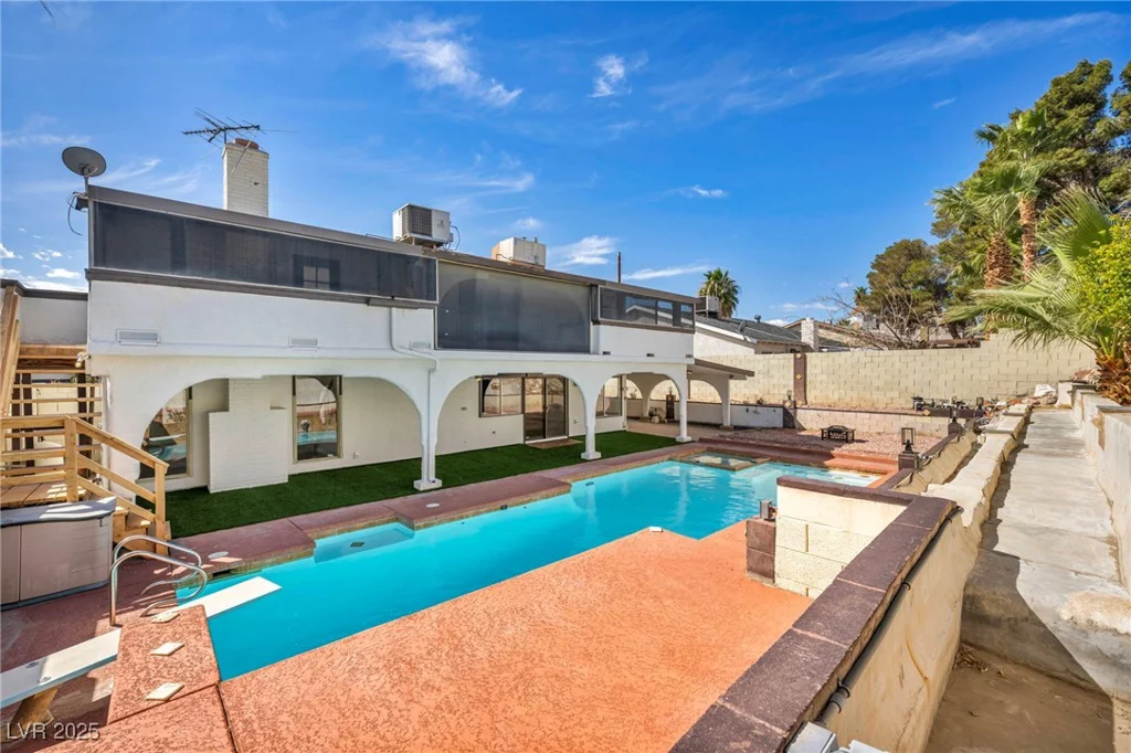 3916 Green Leaf, Las Vegas, NV 89120