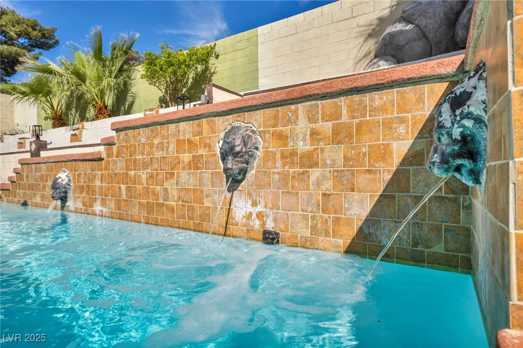 3916 Green Leaf, Las Vegas, NV 89120