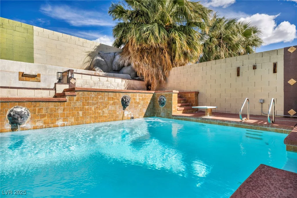 3916 Green Leaf, Las Vegas, NV 89120