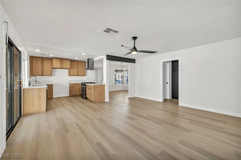 3916 Green Leaf, Las Vegas, NV 89120
