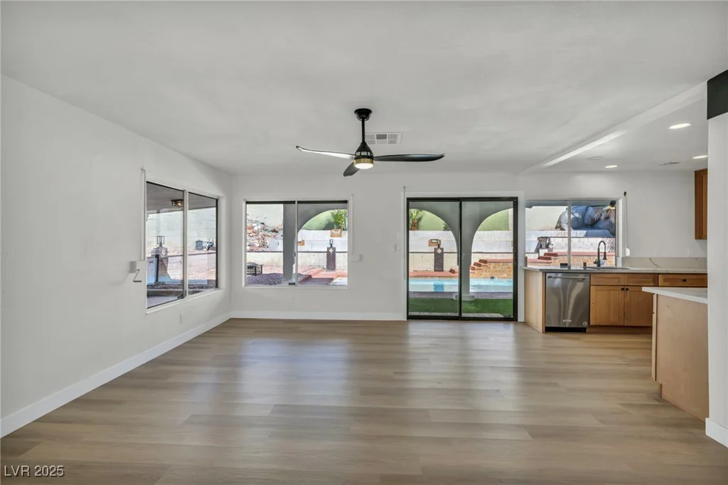 3916 Green Leaf, Las Vegas, NV 89120