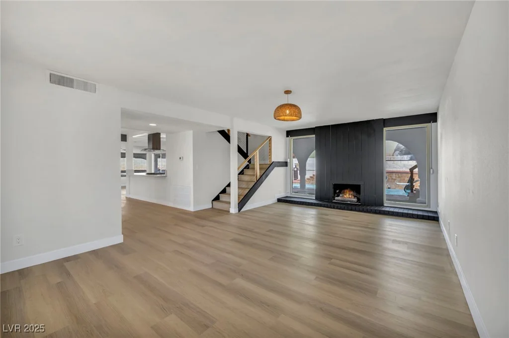3916 Green Leaf, Las Vegas, NV 89120