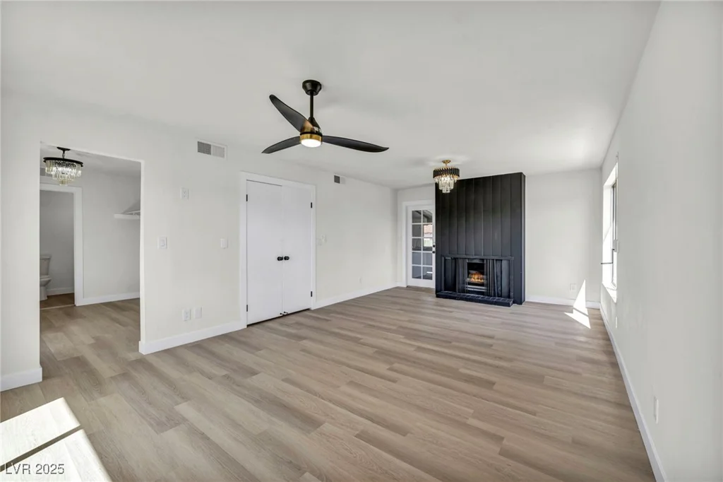 3916 Green Leaf, Las Vegas, NV 89120