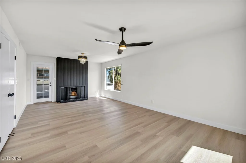 3916 Green Leaf, Las Vegas, NV 89120