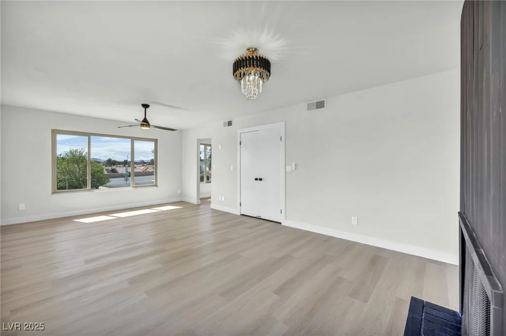 3916 Green Leaf, Las Vegas, NV 89120