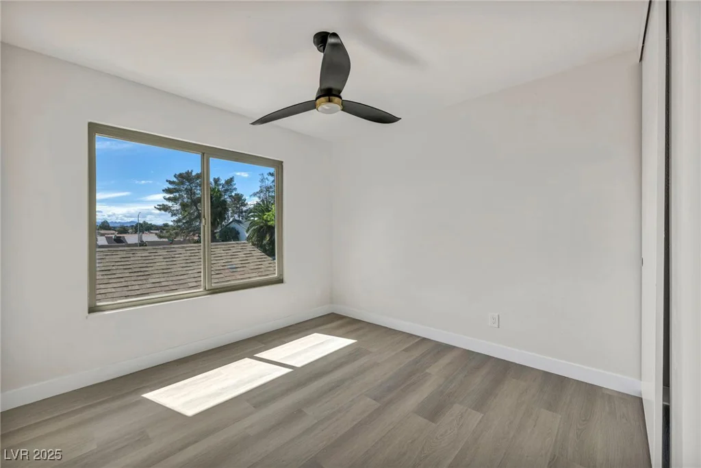 3916 Green Leaf, Las Vegas, NV 89120