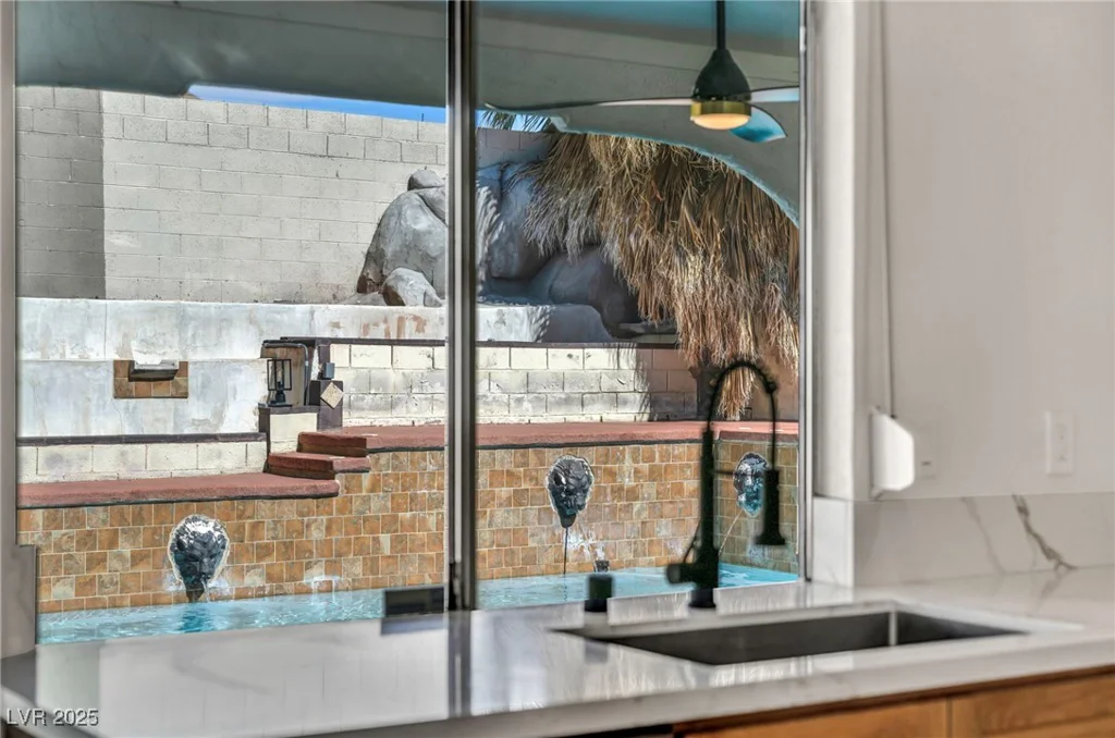 3916 Green Leaf, Las Vegas, NV 89120