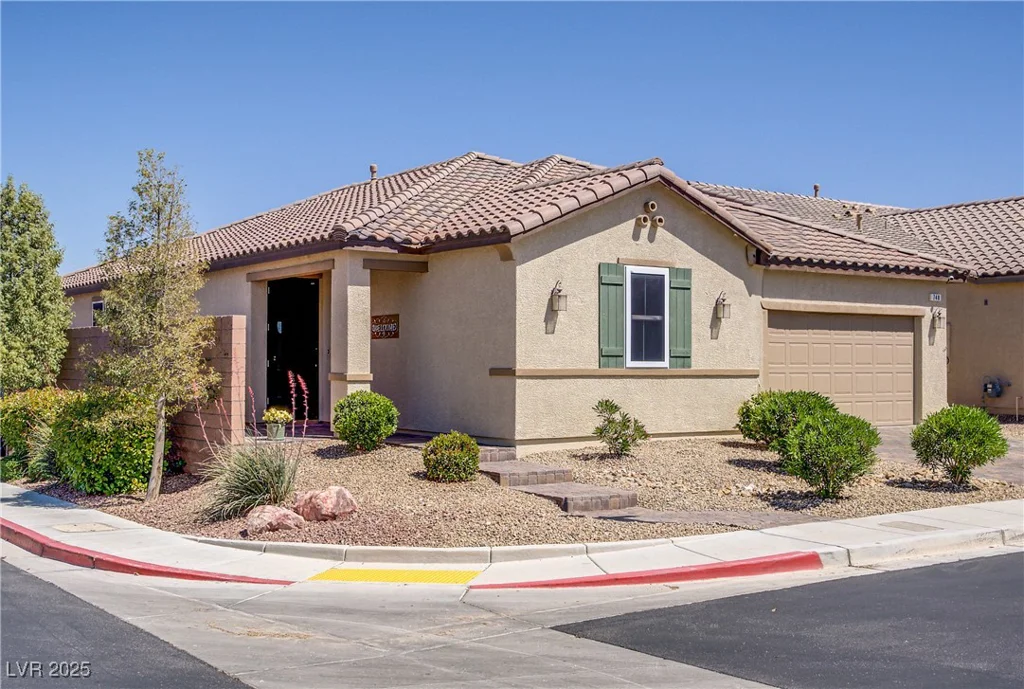 748 Dellenbaugh, Las Vegas, NV 89178