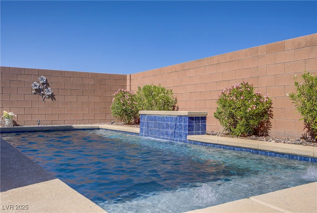 748 Dellenbaugh, Las Vegas, NV 89178