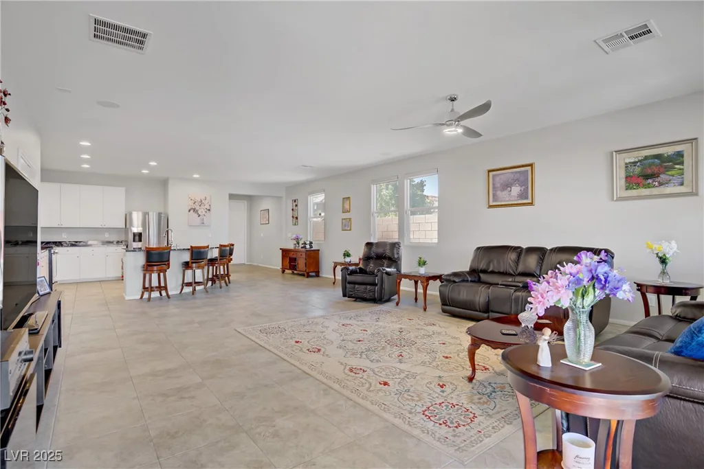 748 Dellenbaugh, Las Vegas, NV 89178