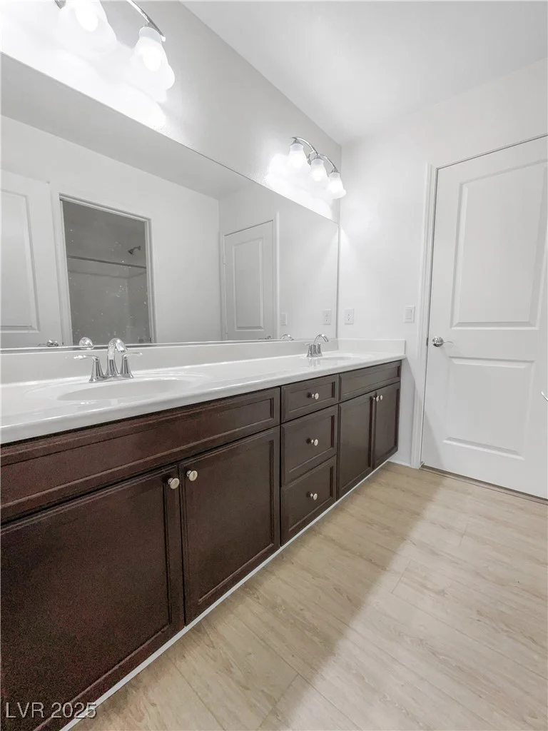 6537 Ditmars, Las Vegas, NV 89166