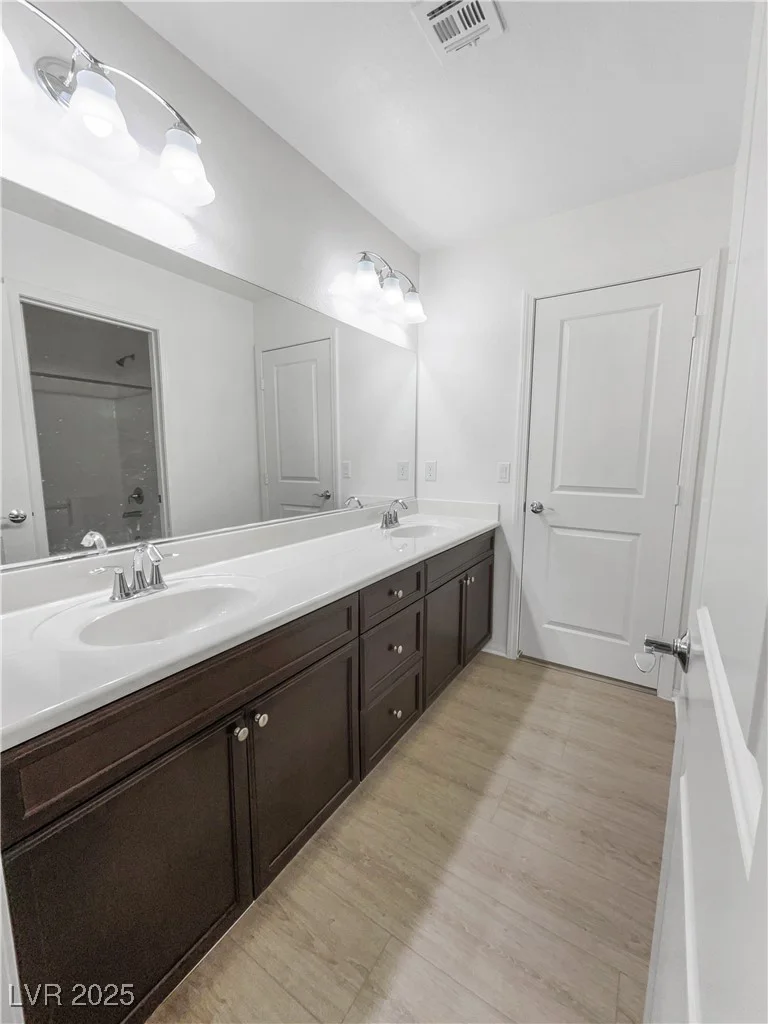 6537 Ditmars, Las Vegas, NV 89166