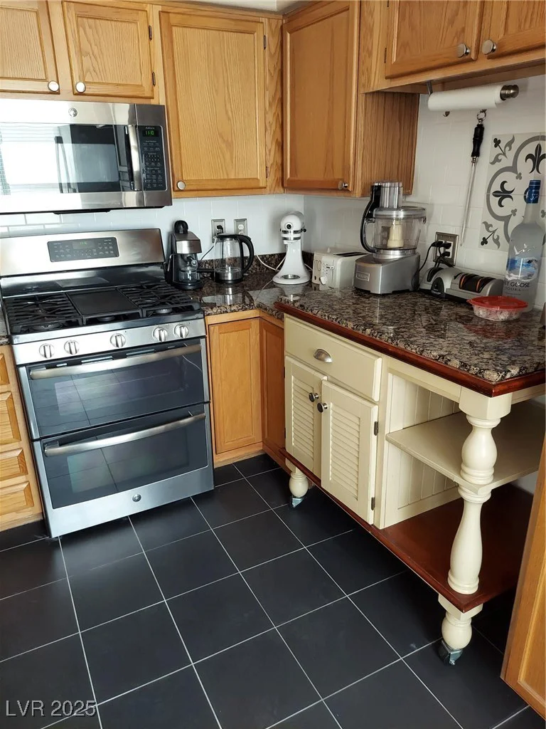 3425 Russell, Las Vegas, NV 89120