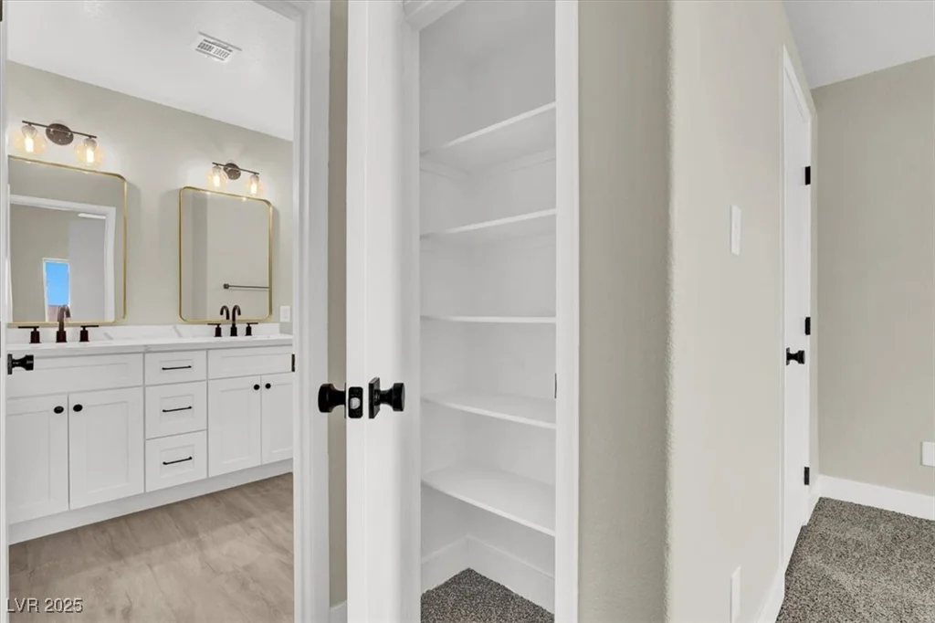 4375 Pittsfield, Las Vegas, NV 89115
