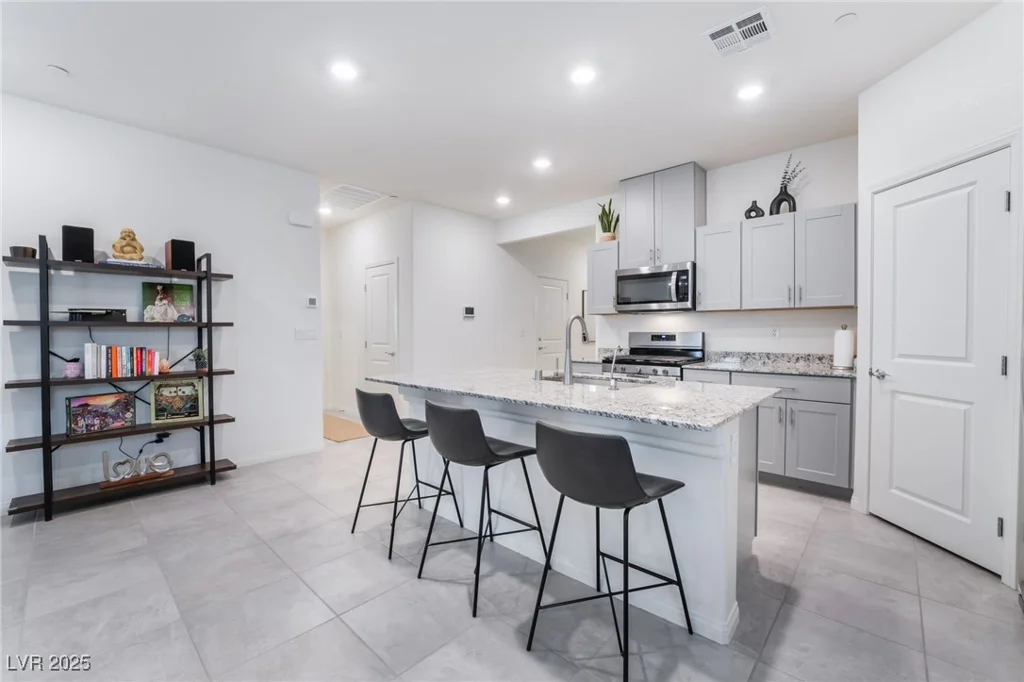 10943 Artisan Ranch, Las Vegas, NV 89166