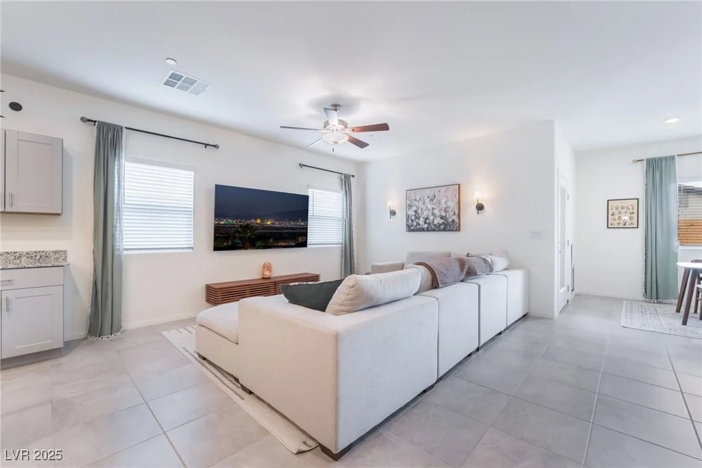 10943 Artisan Ranch, Las Vegas, NV 89166