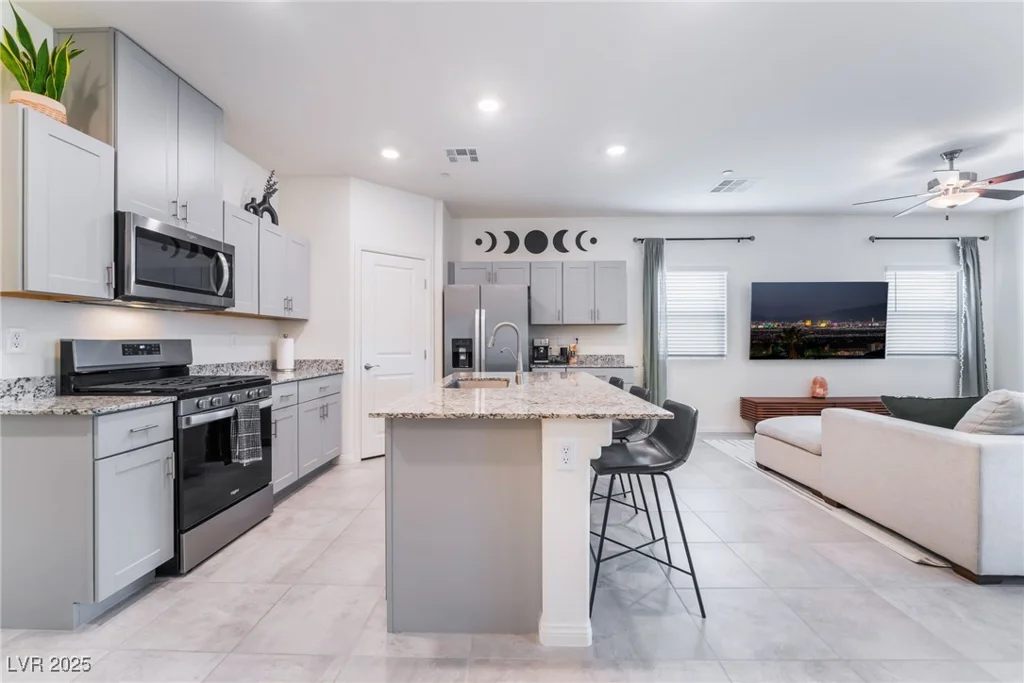 10943 Artisan Ranch, Las Vegas, NV 89166