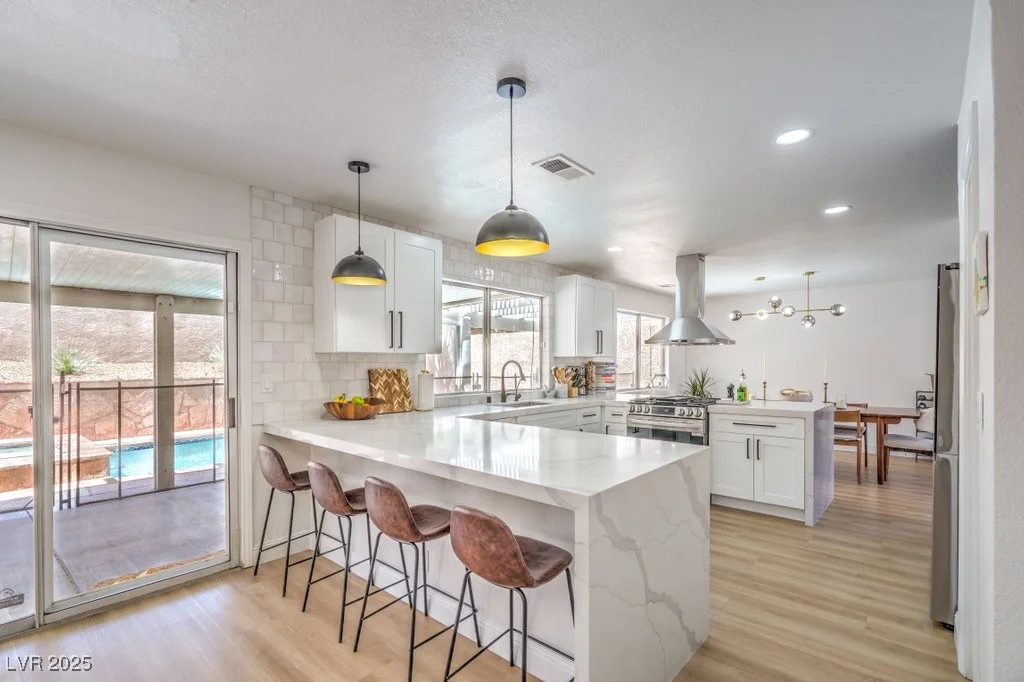2713 Beachside, Las Vegas, NV 89117