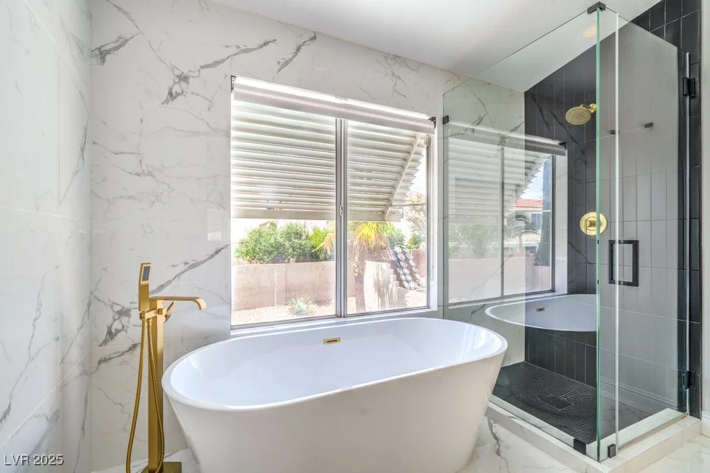 2713 Beachside, Las Vegas, NV 89117