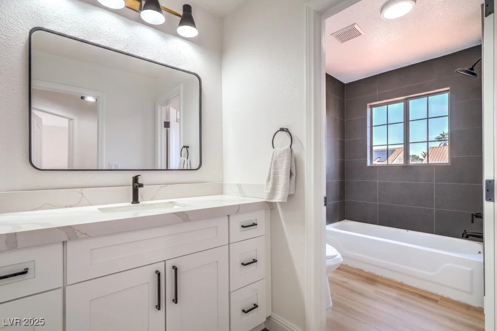 2713 Beachside, Las Vegas, NV 89117