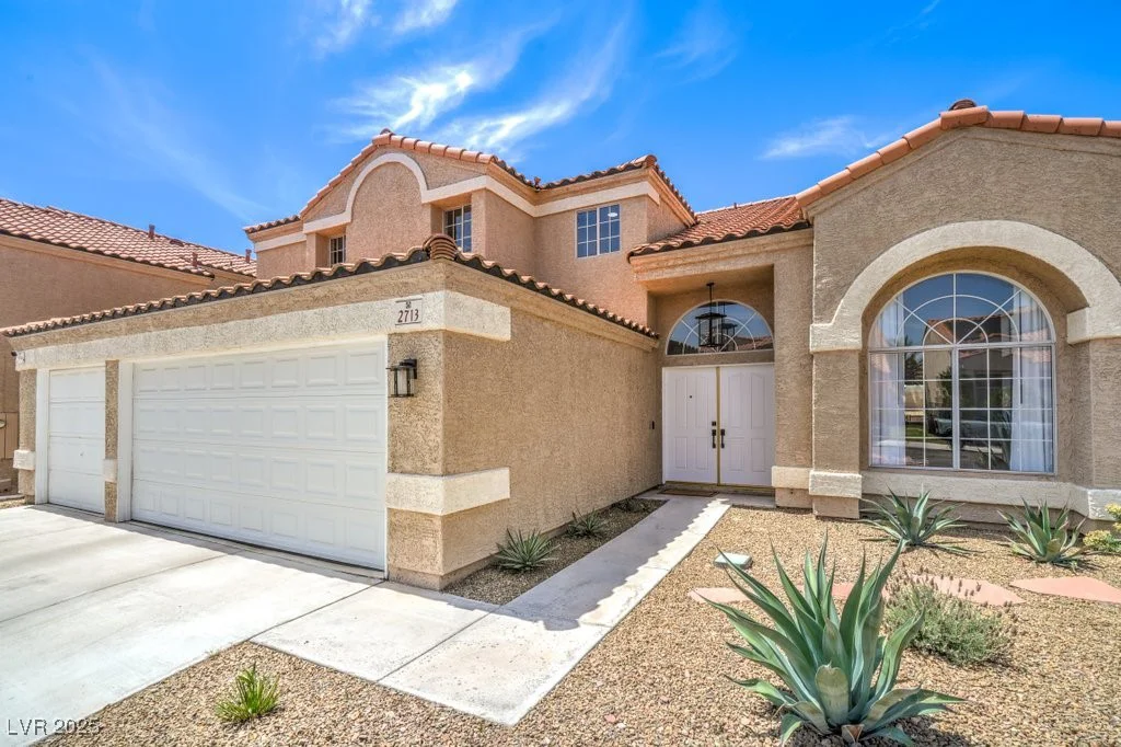 2713 Beachside, Las Vegas, NV 89117