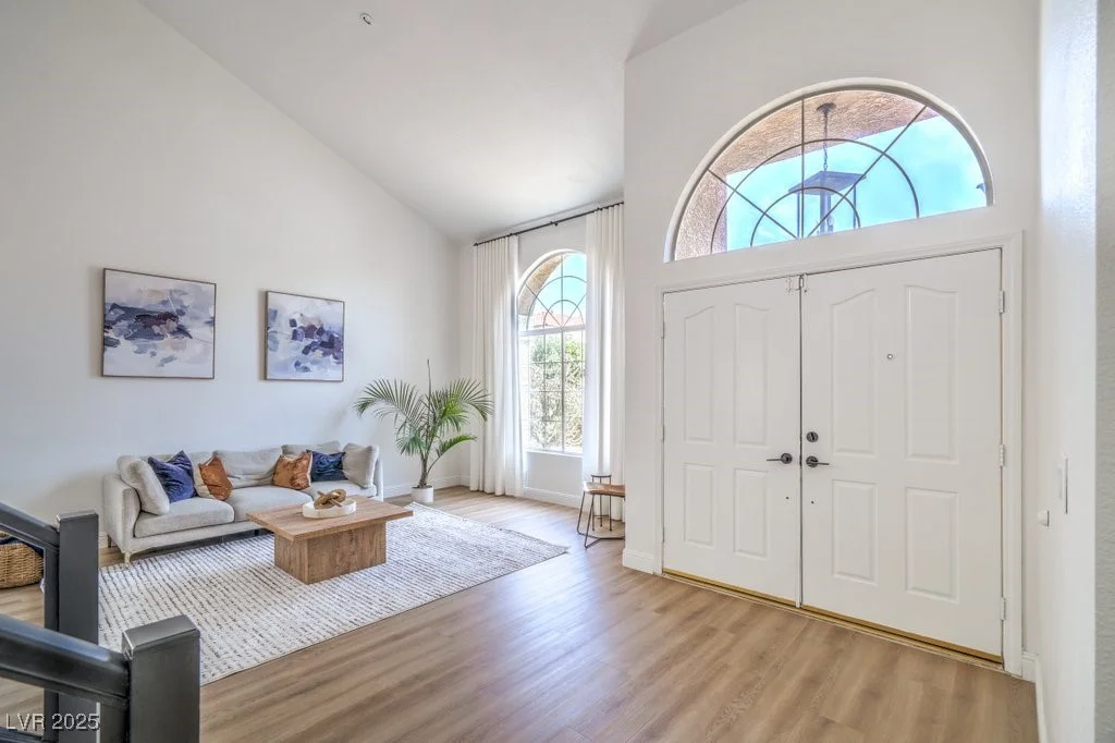 2713 Beachside, Las Vegas, NV 89117