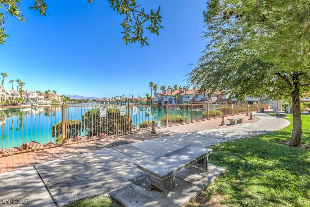 2713 Beachside, Las Vegas, NV 89117
