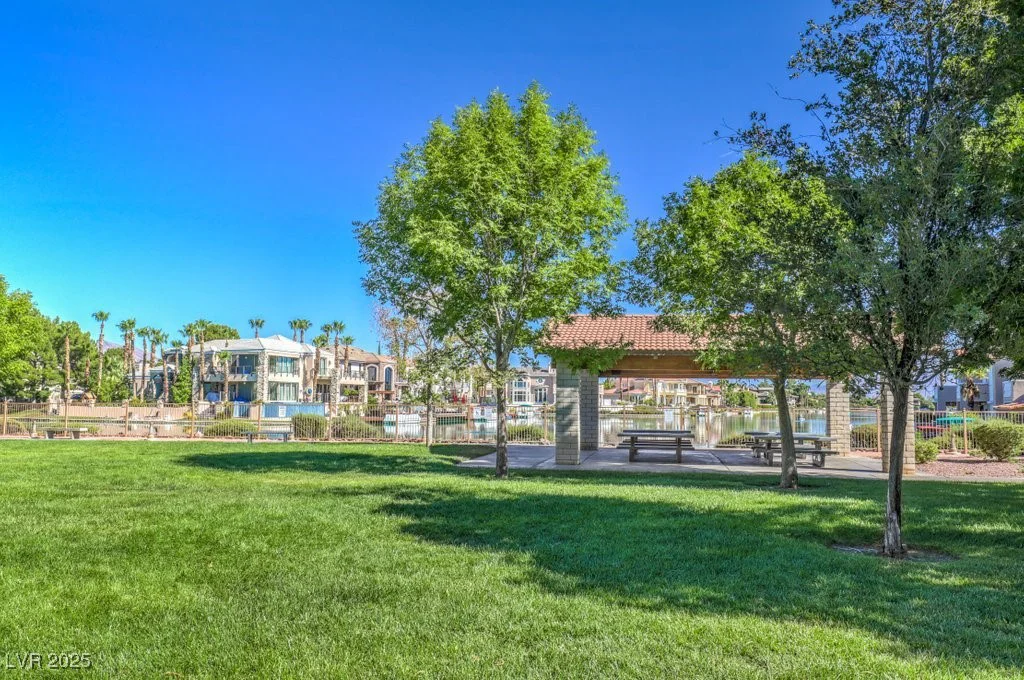 2713 Beachside, Las Vegas, NV 89117