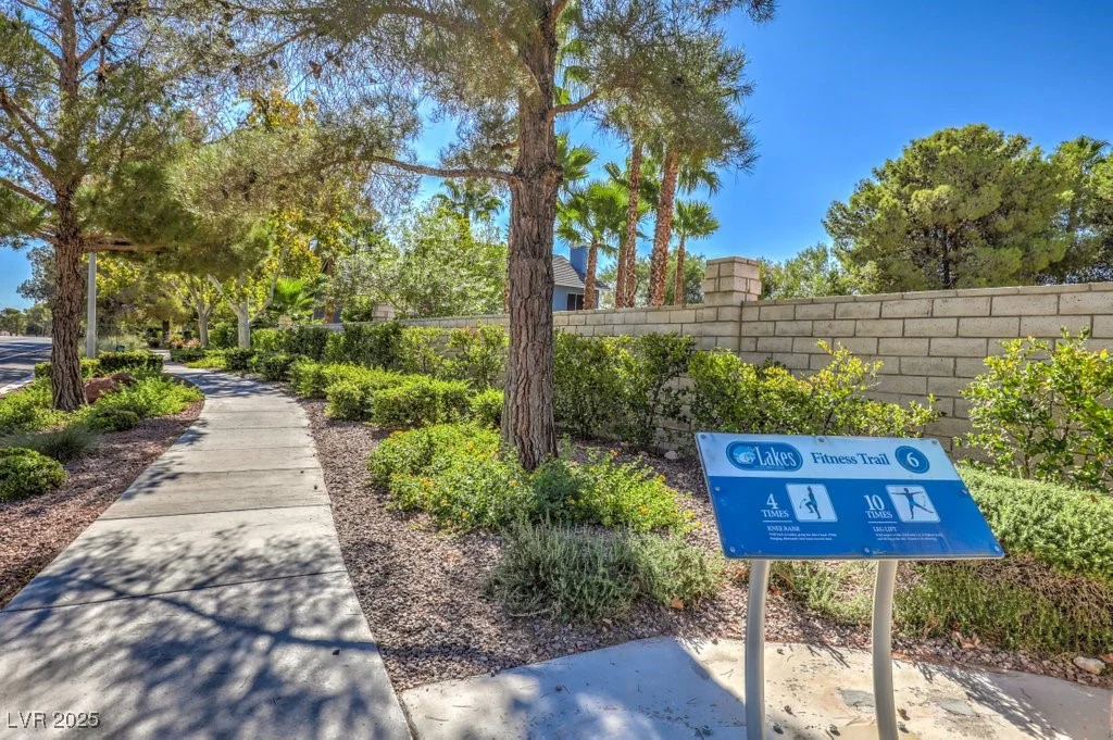 2713 Beachside, Las Vegas, NV 89117
