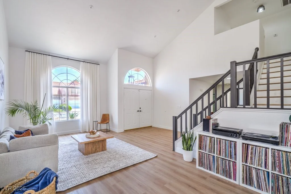 2713 Beachside, Las Vegas, NV 89117