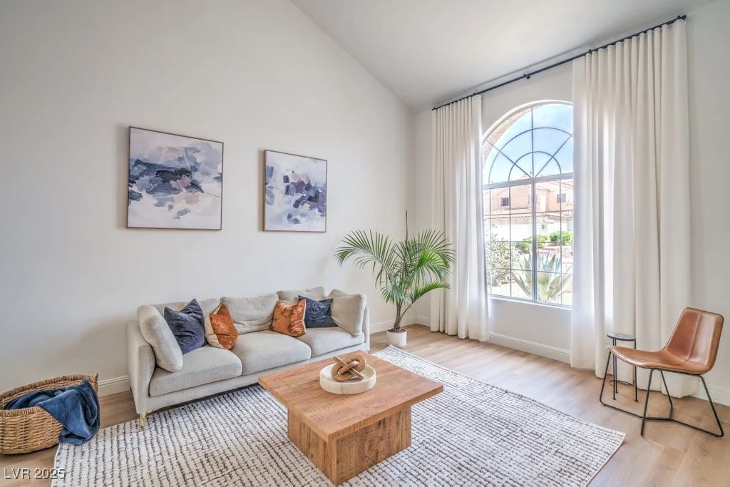 2713 Beachside, Las Vegas, NV 89117