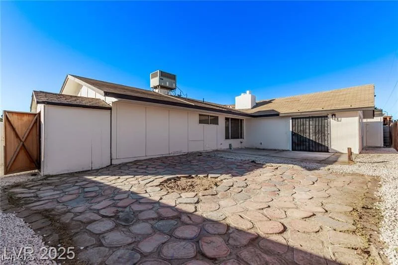 2368 Winterwood, Las Vegas, NV 89142