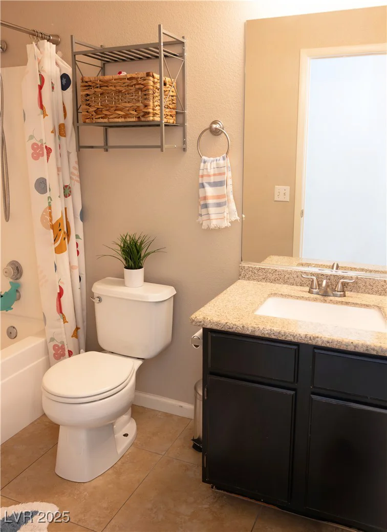 5541 Alvarez, North Las Vegas, NV 89031