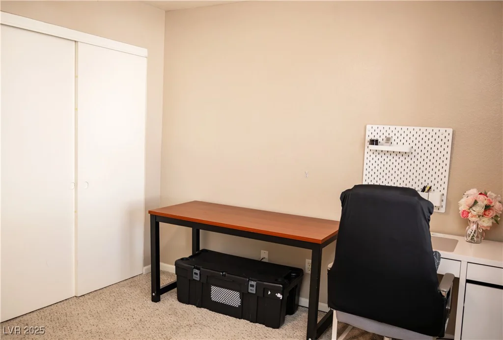 5541 Alvarez, North Las Vegas, NV 89031